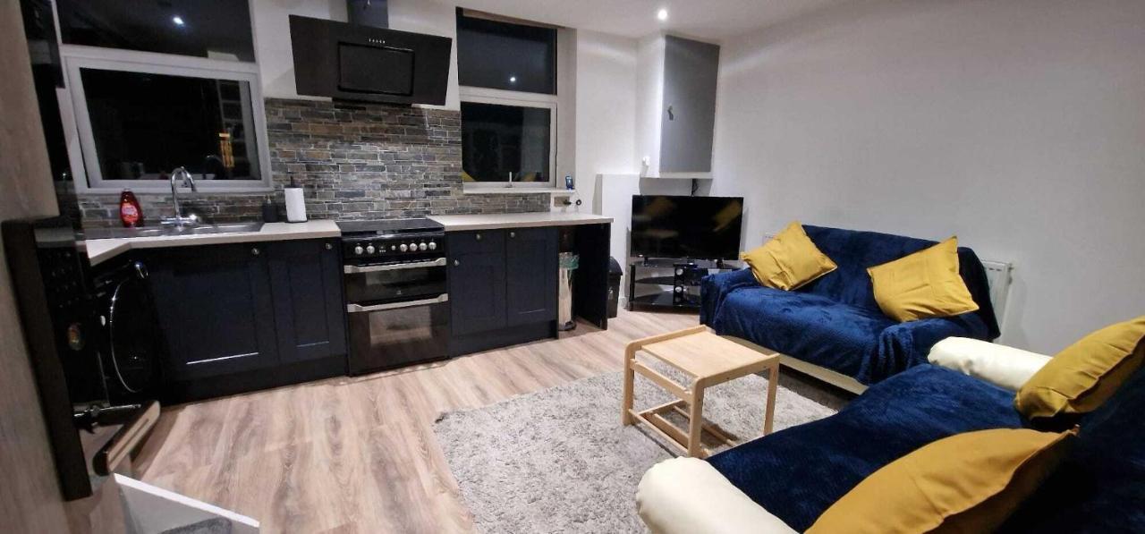Sapphire Strathnairn Apartment Cardiff Exterior foto