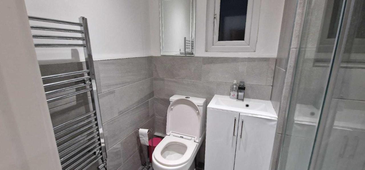 Sapphire Strathnairn Apartment Cardiff Exterior foto